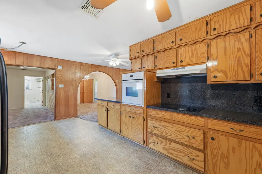1235 Maxwell Road Haslet TX 76052