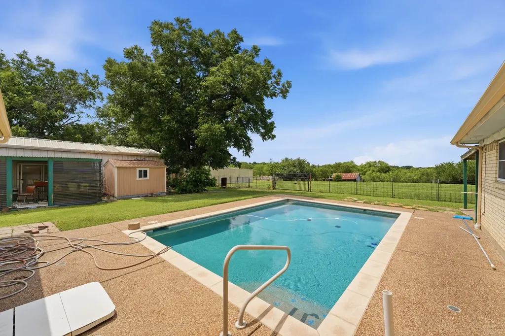 1235 Maxwell Road Haslet TX 76052
