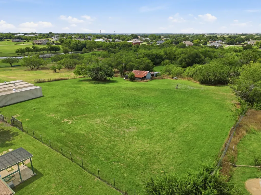 1235 Maxwell Road Haslet TX 76052