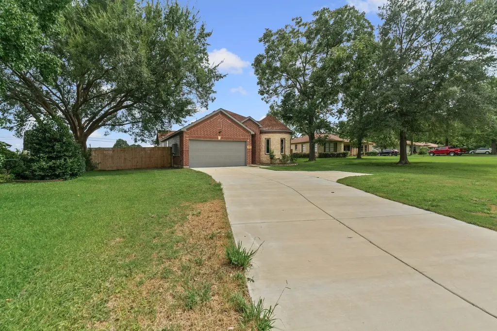 1202 Commerce Drive Greenville TX 75401