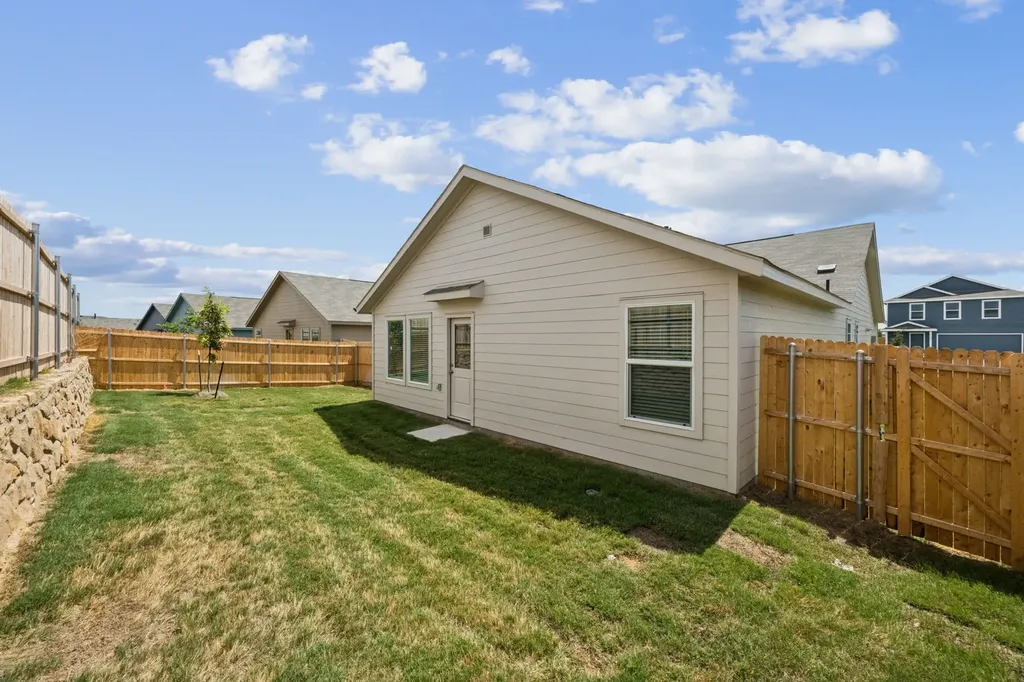 11522 Gammon Avenue Rhome TX 70678