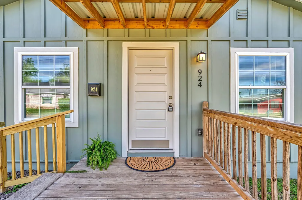 924 Gurley Lane Waco TX 76706