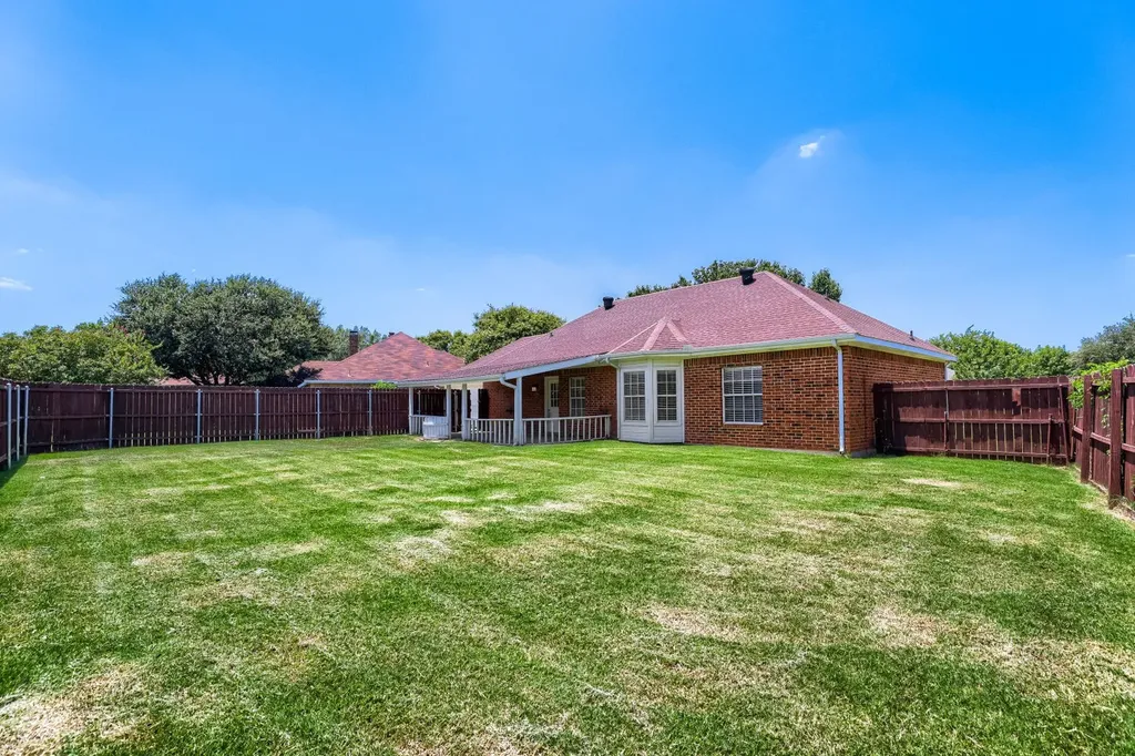 4422 Briarcrest Lane Sachse TX 75048