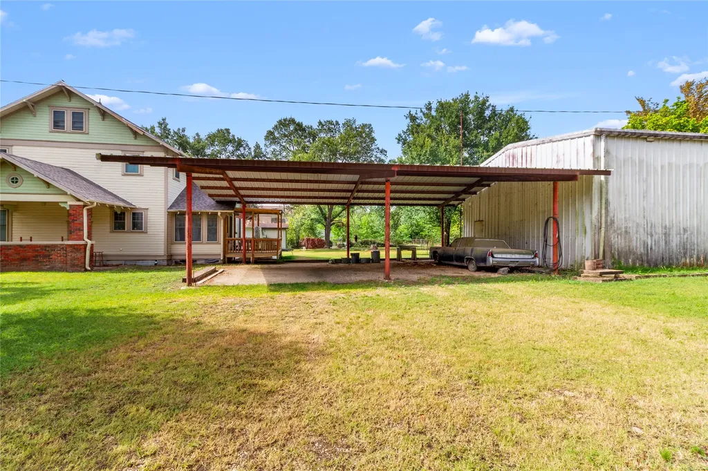 400 S Mckinney Street Mexia TX 76667