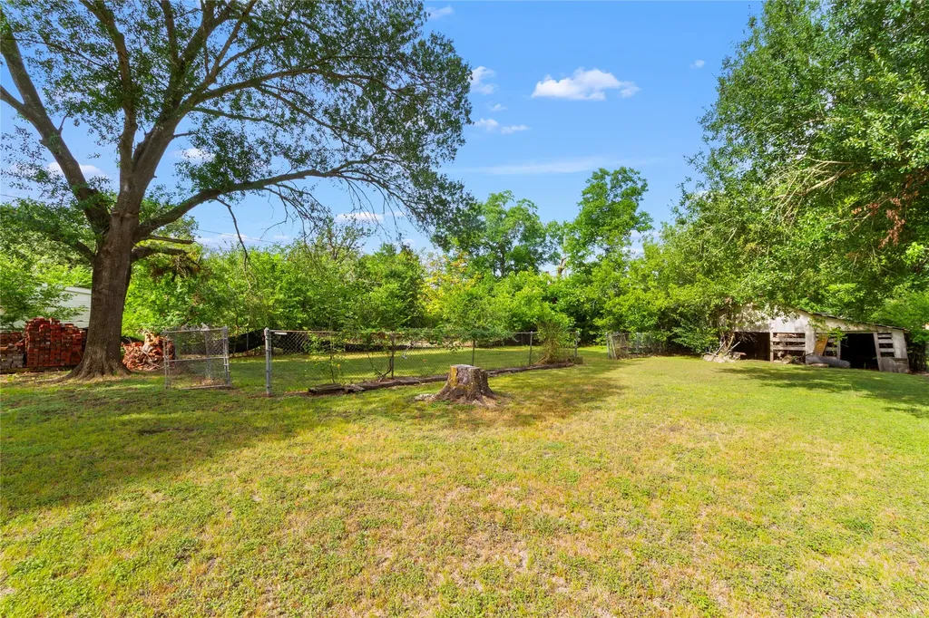 400 S Mckinney Street Mexia TX 76667