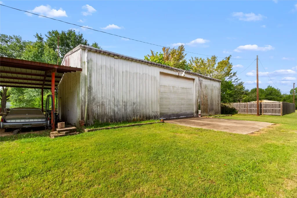 400 S Mckinney Street Mexia TX 76667