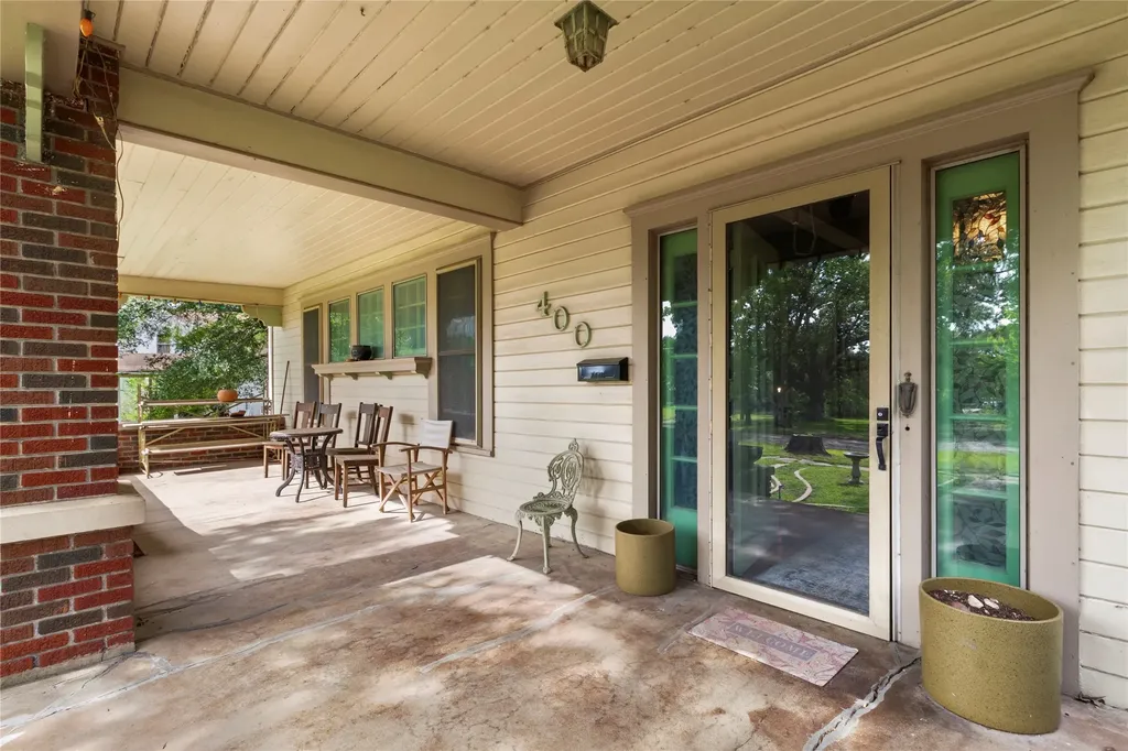 400 S Mckinney Street Mexia TX 76667