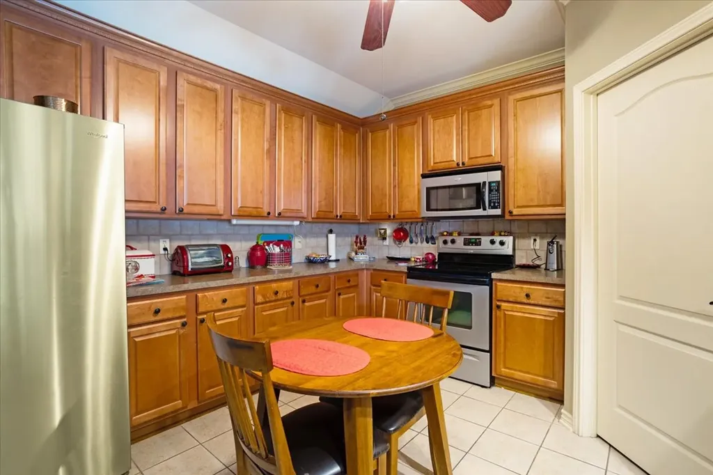 2700 Rex Cruse Drive Sherman TX 75092