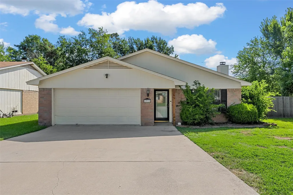 1932 Century Drive Waco TX 76712