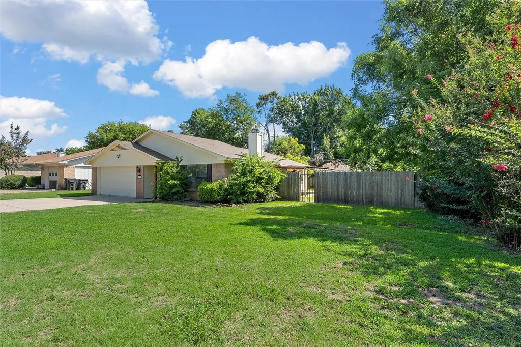 1932 Century Drive Waco TX 76712