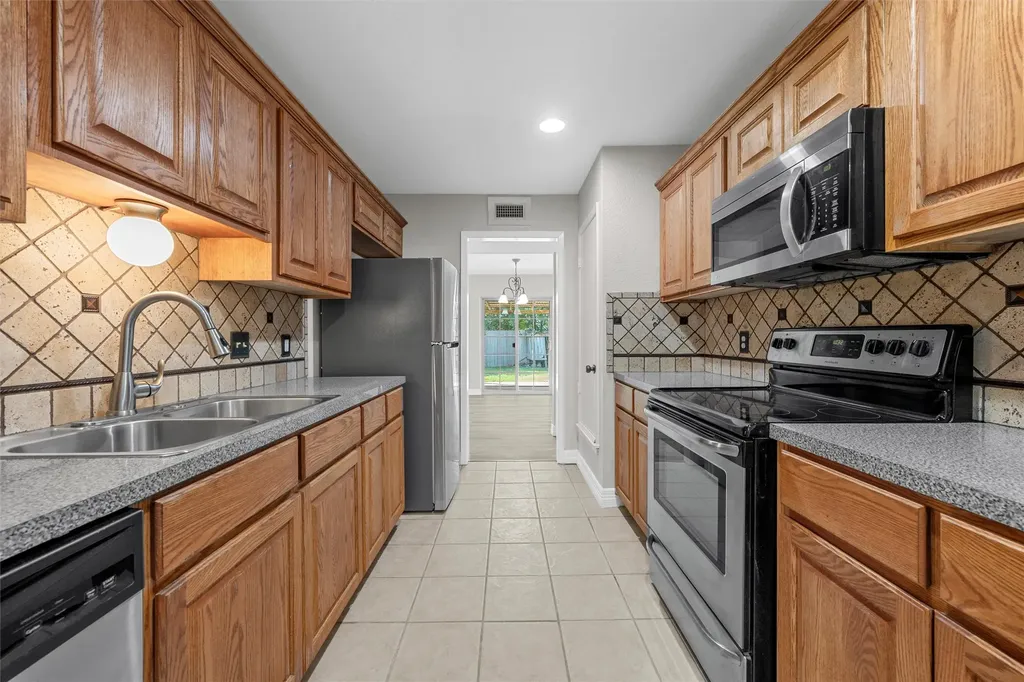 1932 Century Drive Waco TX 76712