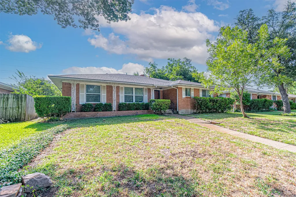 5324 Urban Crest Street Dallas TX 75227