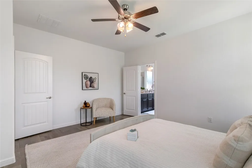 5044 Sugarcane Lane Fort Worth TX 76179