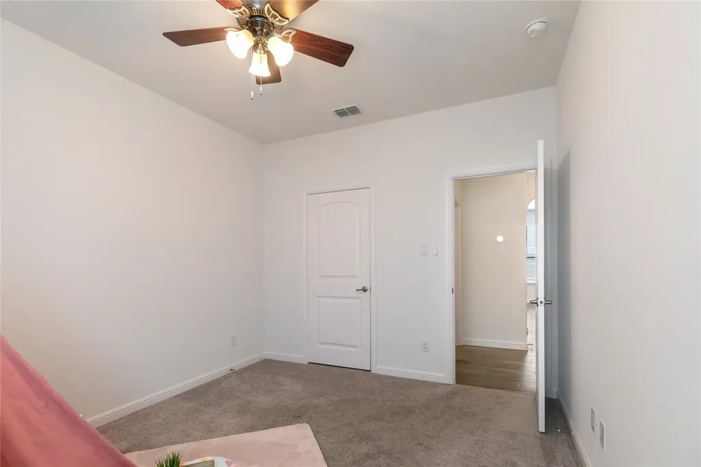 5044 Sugarcane Lane Fort Worth TX 76179