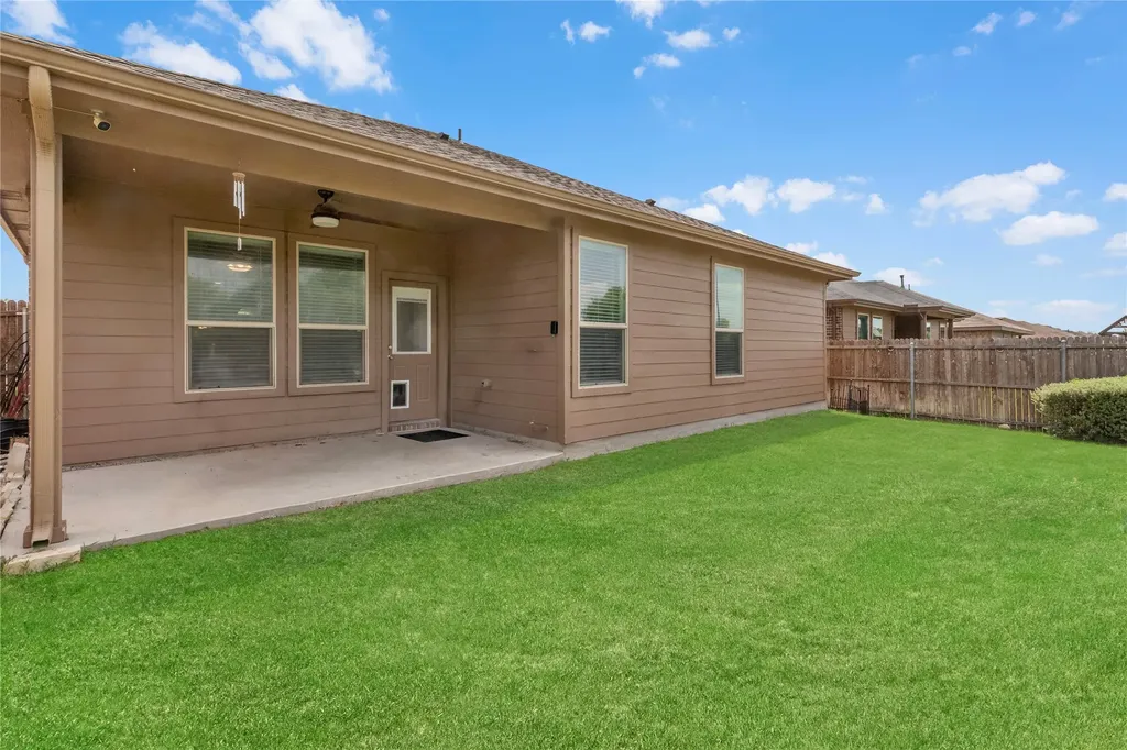 5044 Sugarcane Lane Fort Worth TX 76179