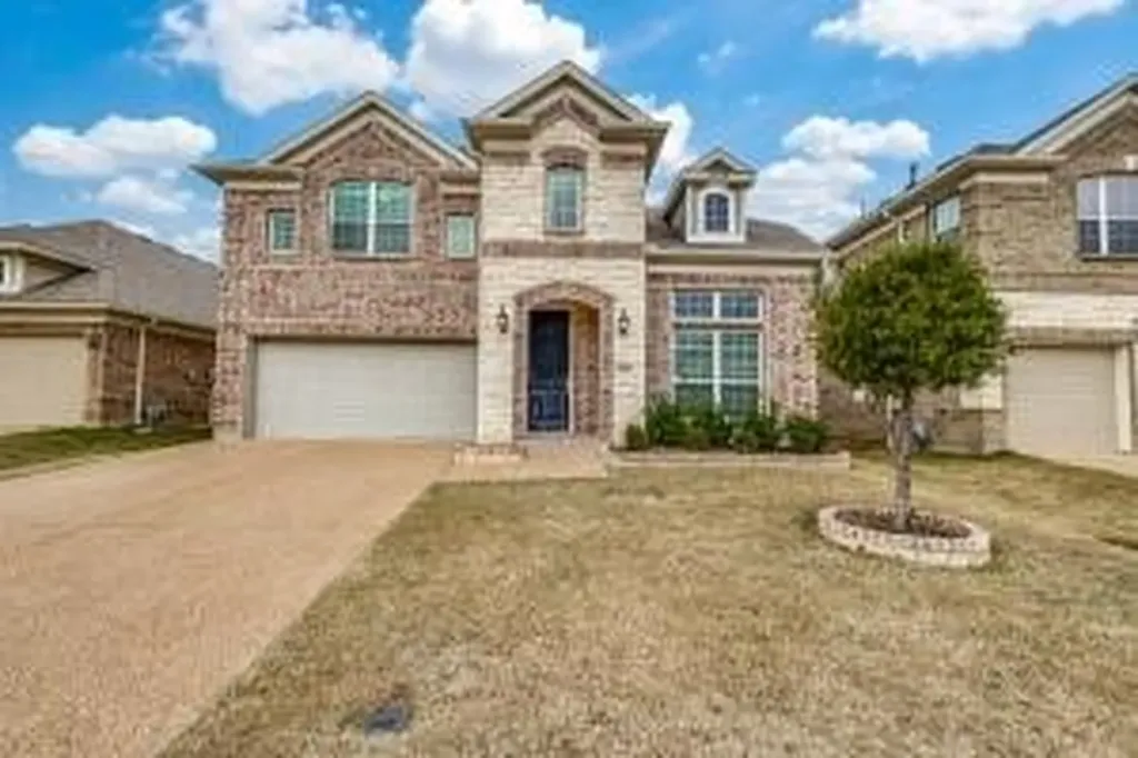 4037 Knighterrant Fort Worth TX 76262