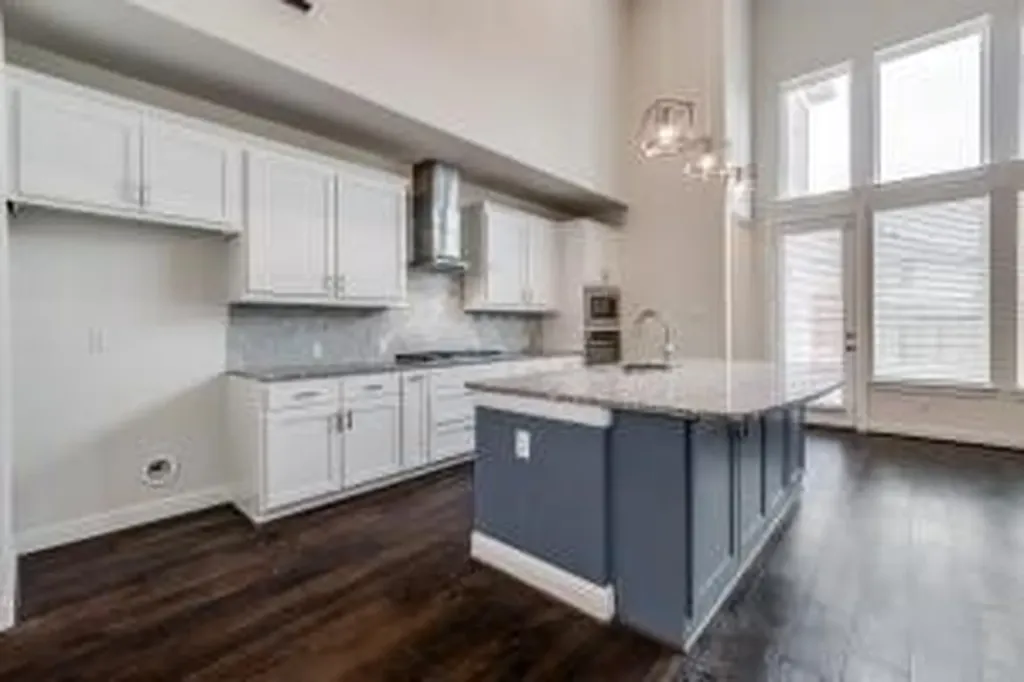 4037 Knighterrant Fort Worth TX 76262