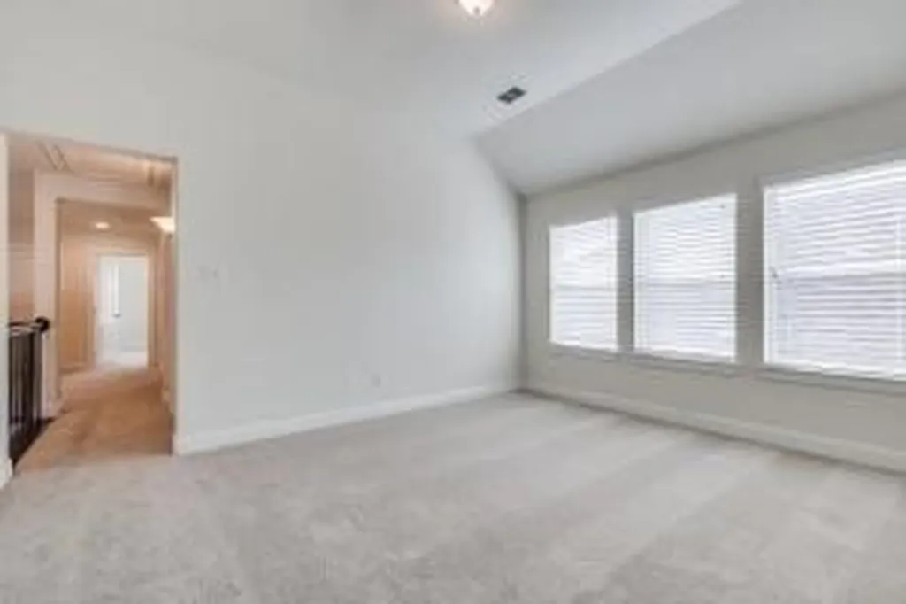 4037 Knighterrant Fort Worth TX 76262
