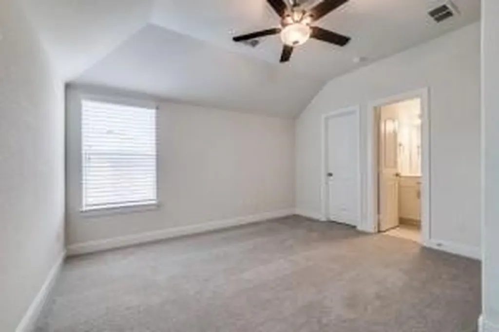 4037 Knighterrant Fort Worth TX 76262