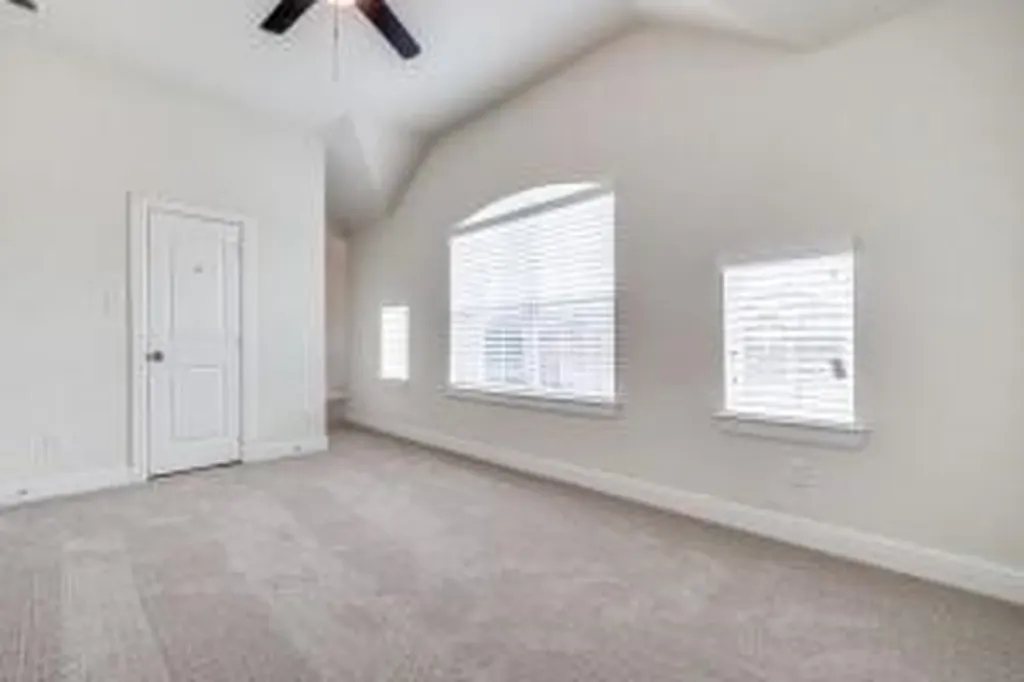 4037 Knighterrant Fort Worth TX 76262