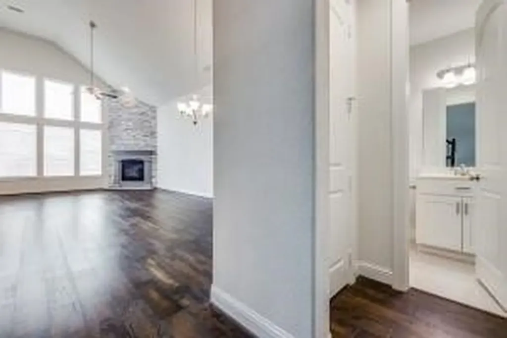 4037 Knighterrant Fort Worth TX 76262