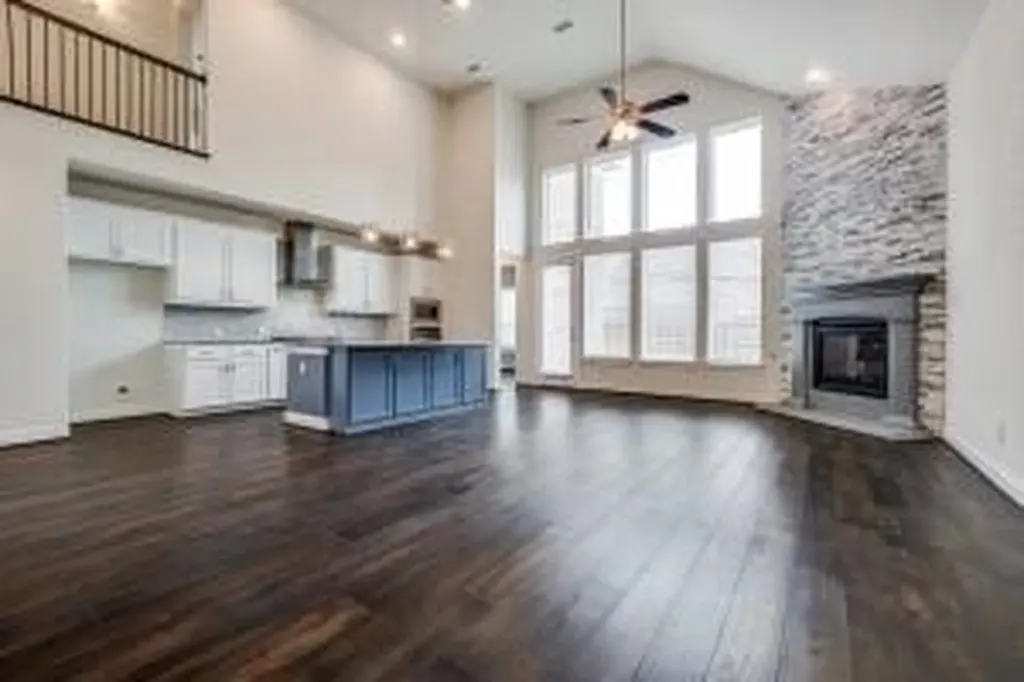 4037 Knighterrant Fort Worth TX 76262