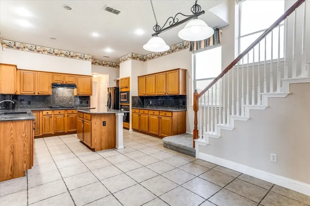 1102 Waterside Court Mesquite TX 75181