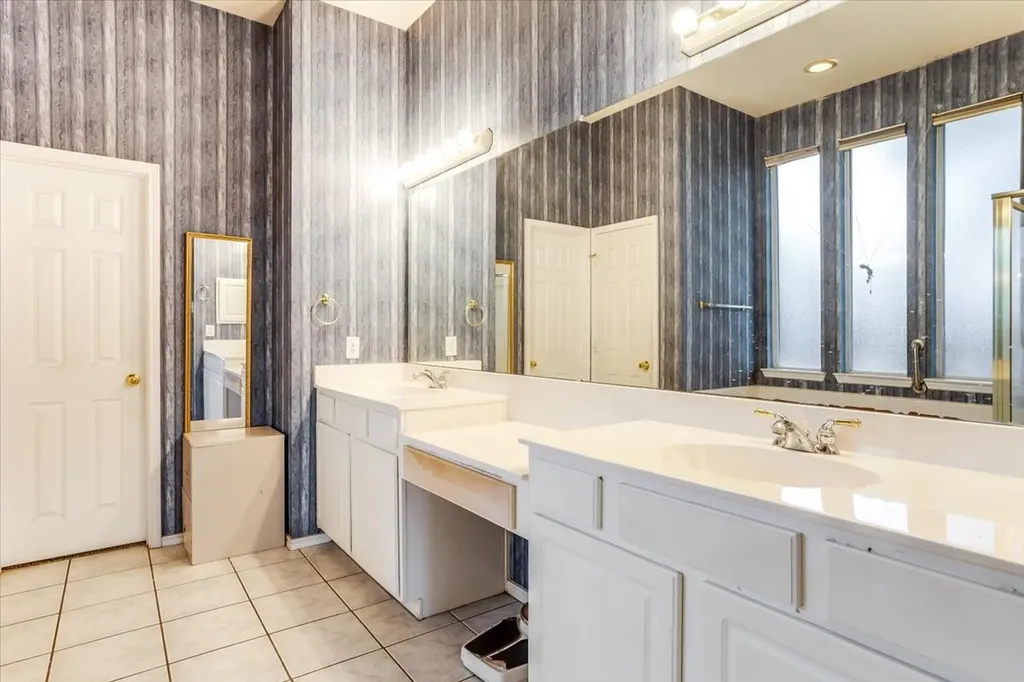1102 Waterside Court Mesquite TX 75181