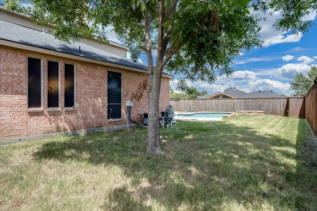 1102 Waterside Court Mesquite TX 75181