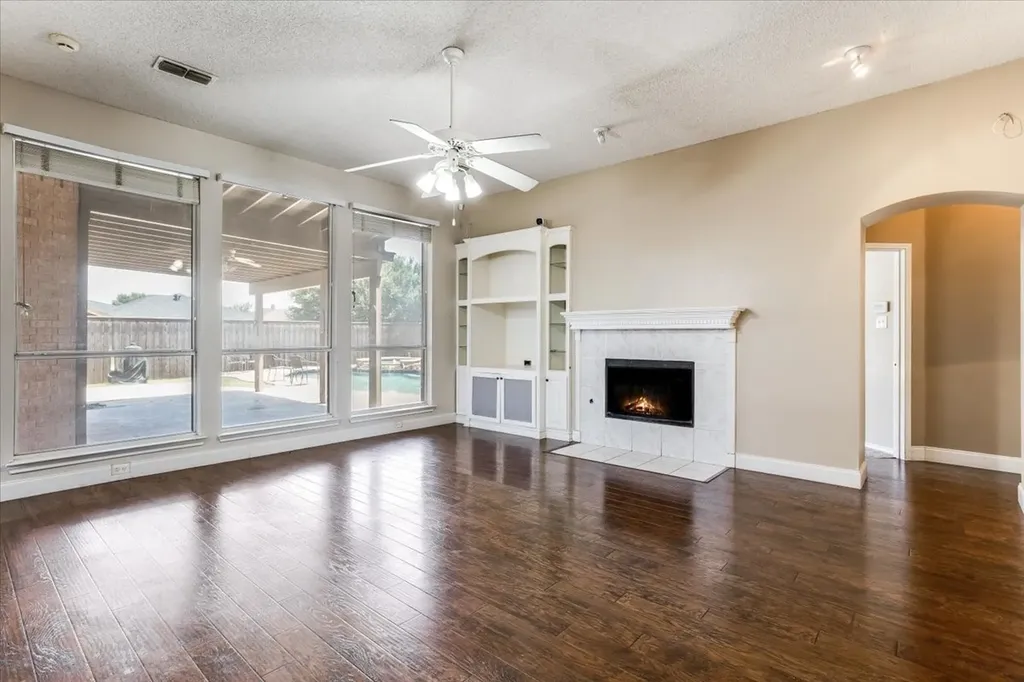 1102 Waterside Court Mesquite TX 75181