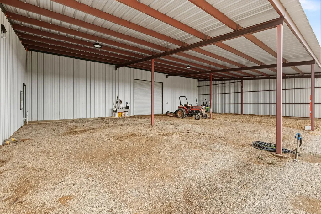 8667 Us-377 Collinsville TX 76233
