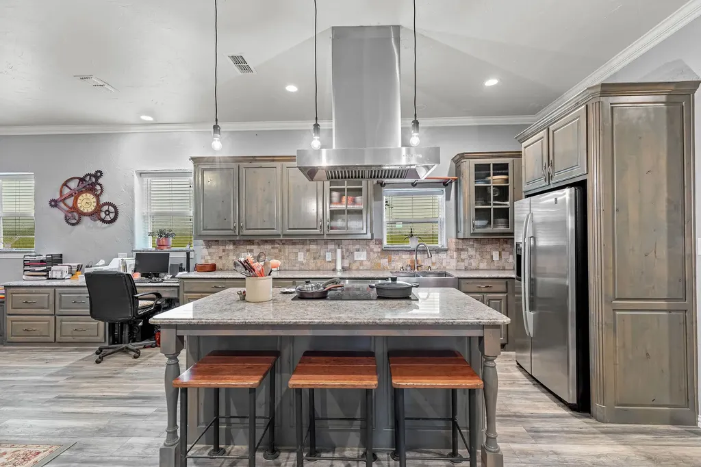 8667 Us-377 Collinsville TX 76233