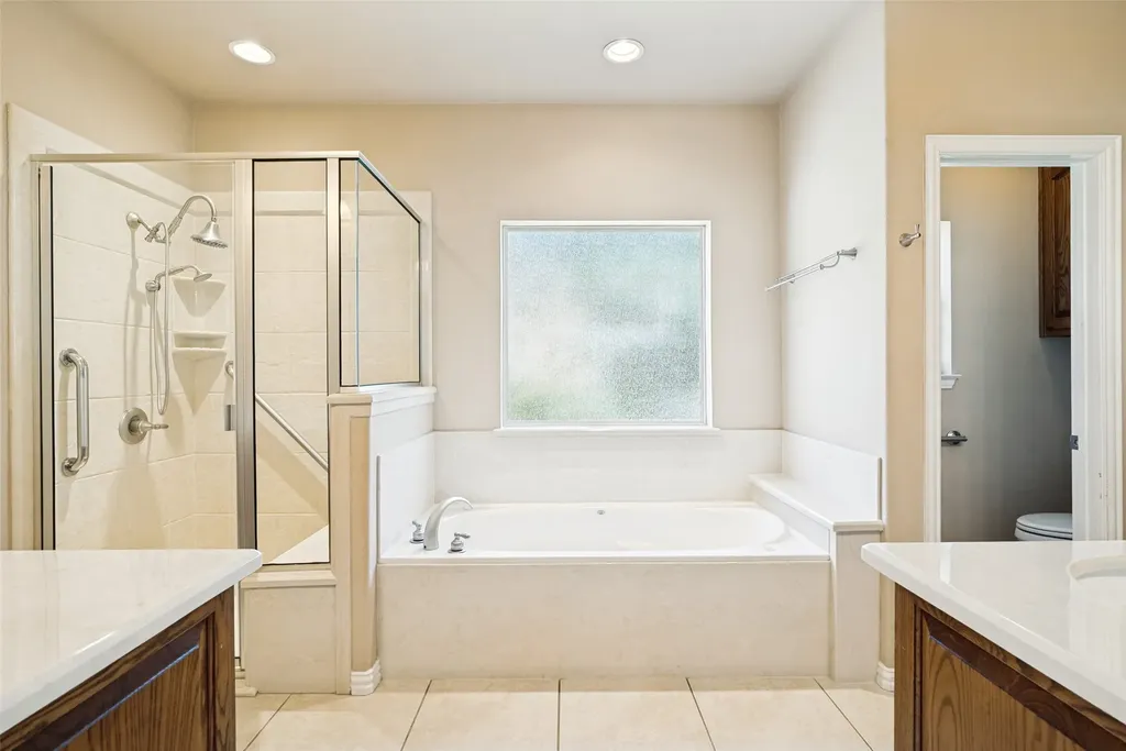 8501 Ormond Court Granbury TX 76049