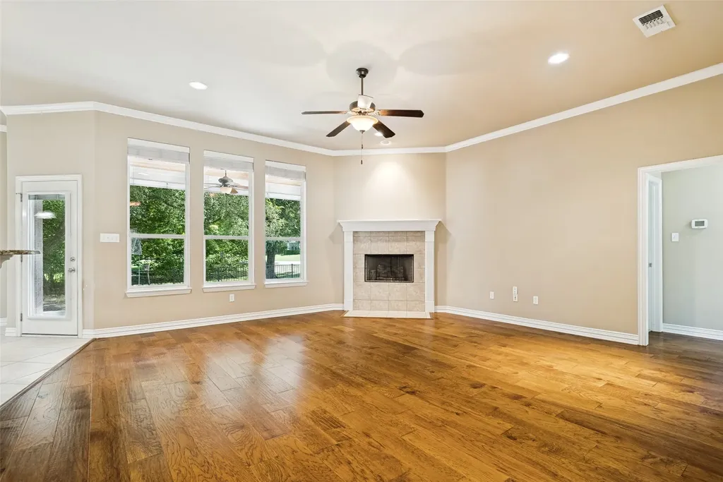 8501 Ormond Court Granbury TX 76049