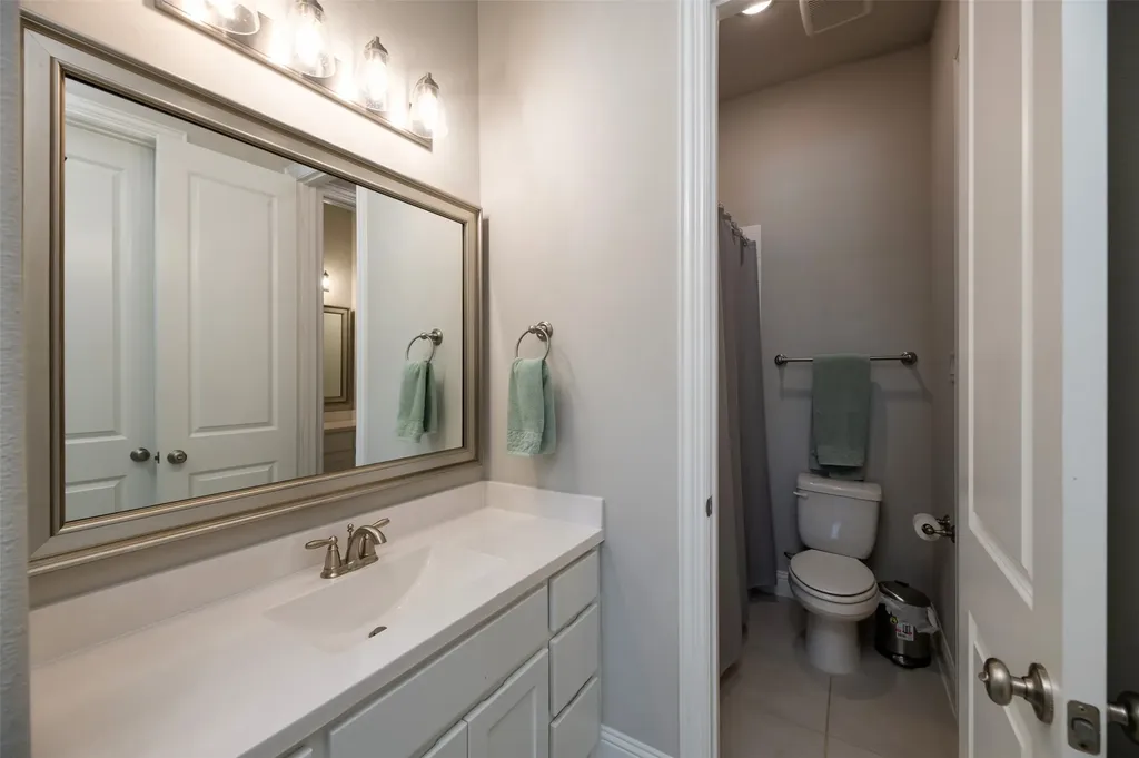 1109 10th Street Argyle TX 76226