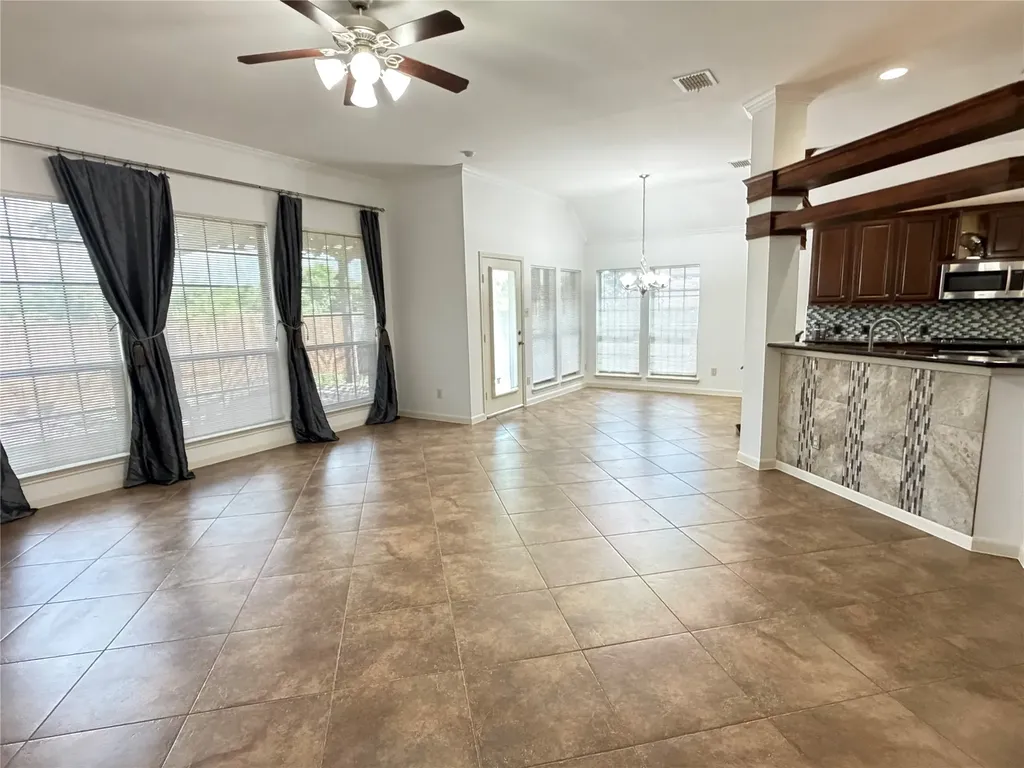 5852 Windy Meadow Lane Grand Prairie TX 75052