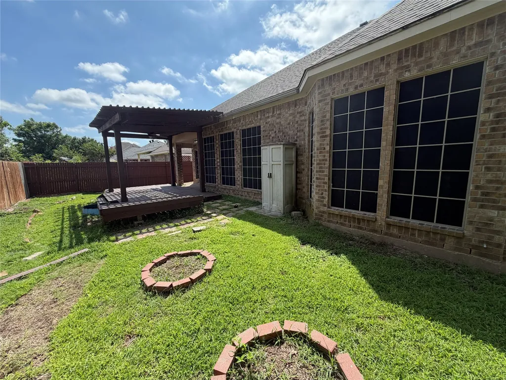 5852 Windy Meadow Lane Grand Prairie TX 75052