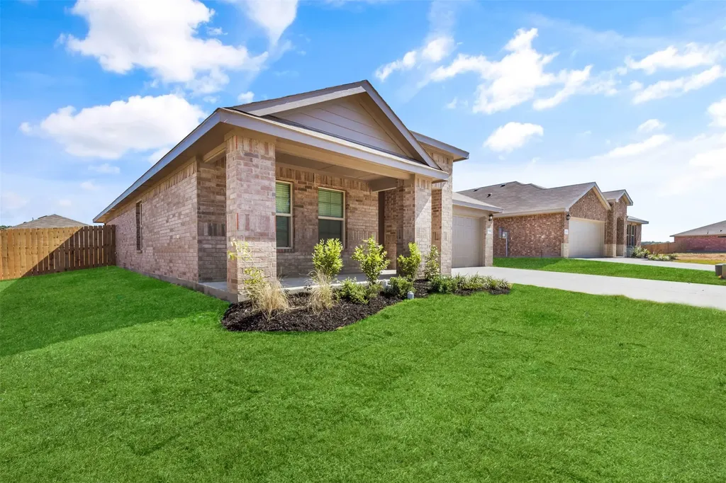 236 Asheville Street Azle TX 76020