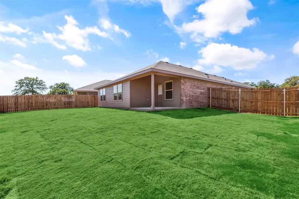 236 Asheville Street Azle TX 76020