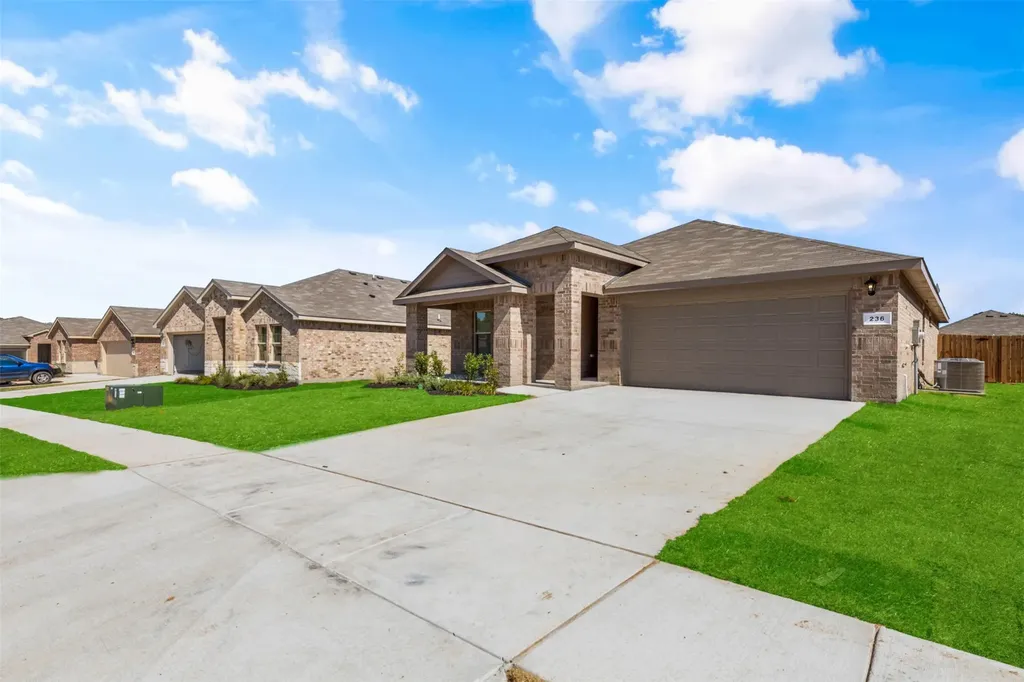 236 Asheville Street Azle TX 76020