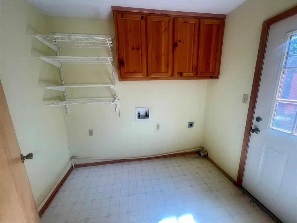 213 County Road 1997 Yantis TX 75497