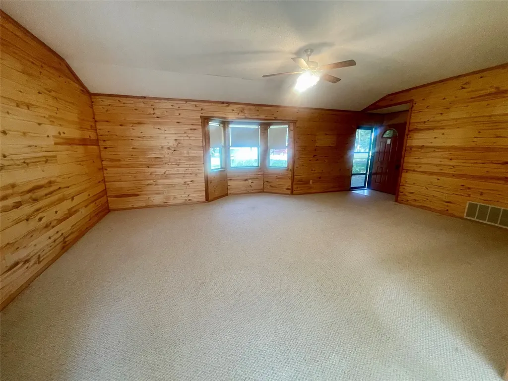 213 County Road 1997 Yantis TX 75497