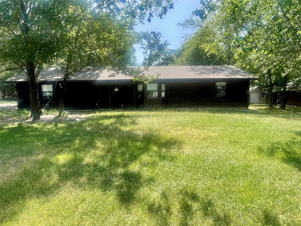 213 County Road 1997 Yantis TX 75497