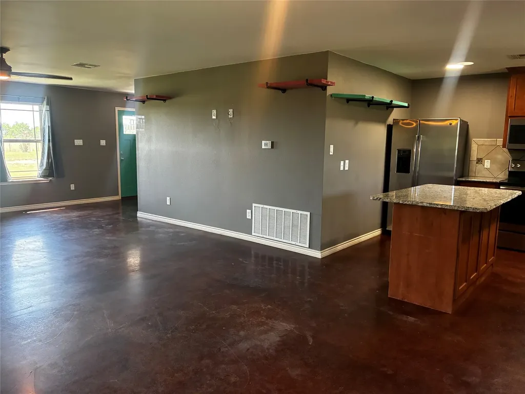 23748 N Us Highway 281 Lampasas TX 76550