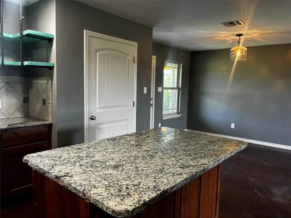 23748 N Us Highway 281 Lampasas TX 76550