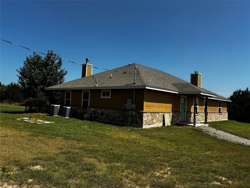 23748 N Us Highway 281 Lampasas TX 76550
