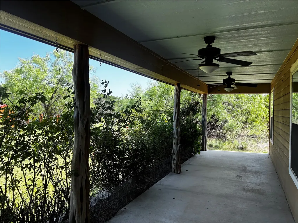 23748 N Us Highway 281 Lampasas TX 76550