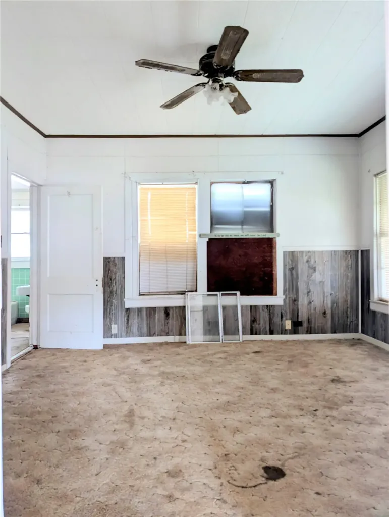 1000 N Morris Street Gainesville TX 76240