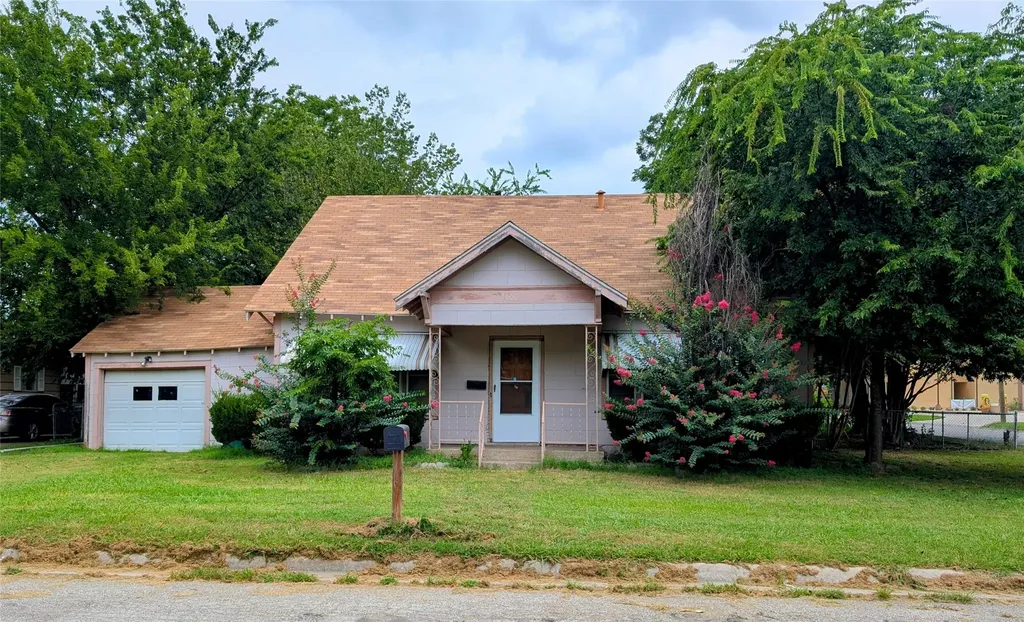 1000 N Morris Street Gainesville TX 76240