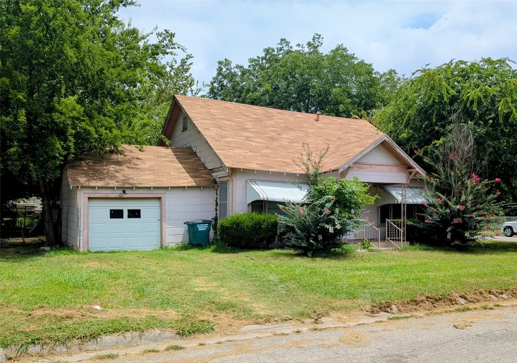 1000 N Morris Street Gainesville TX 76240